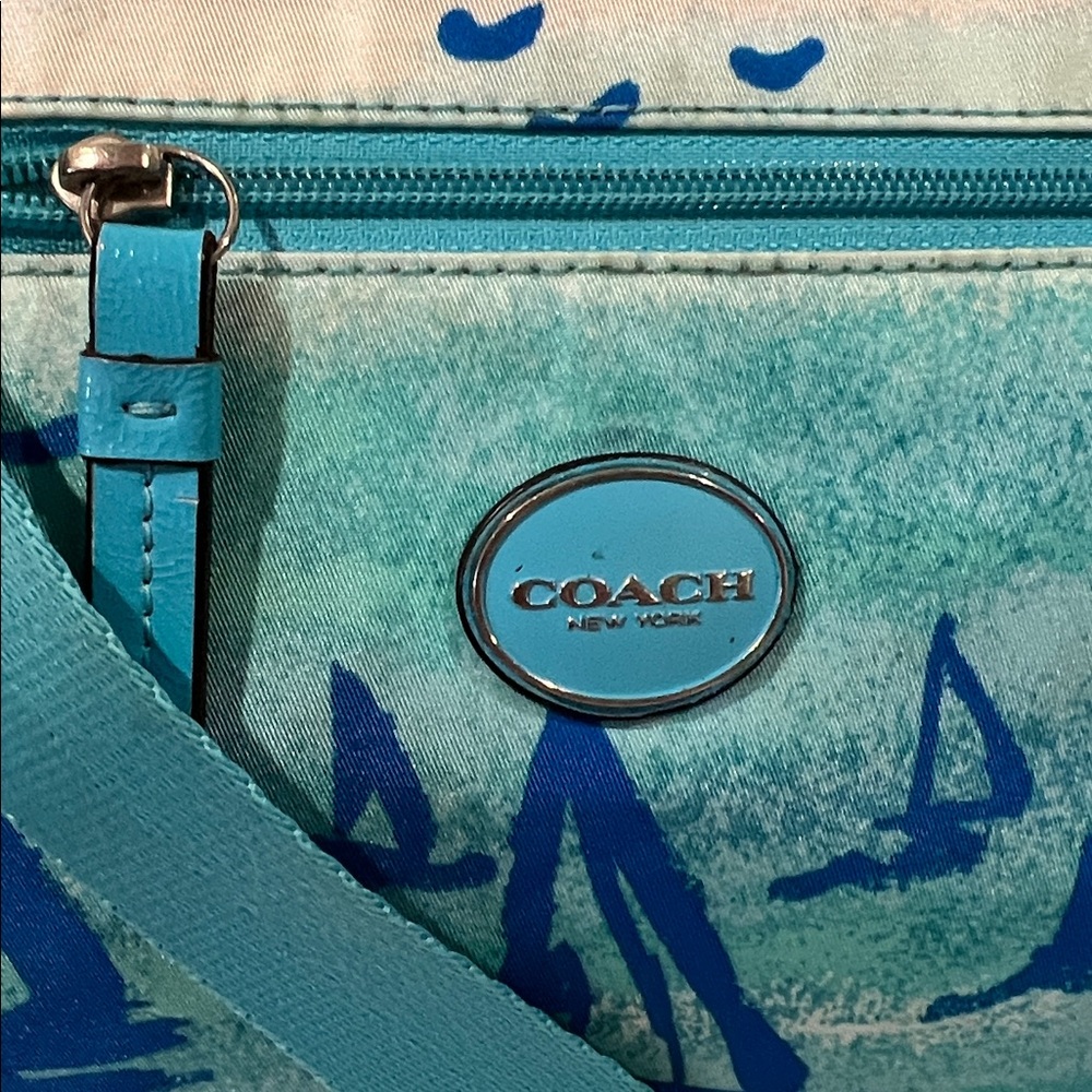 Coach Crossbody Bag with Sailboat Island Design EUC - Picture 5 of 15
